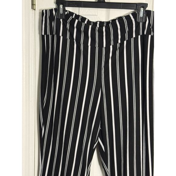 No Boundaries Black Flare Pants With White Stripes, Pull On, Elastic Waist, XXL - Picture 2 of 4